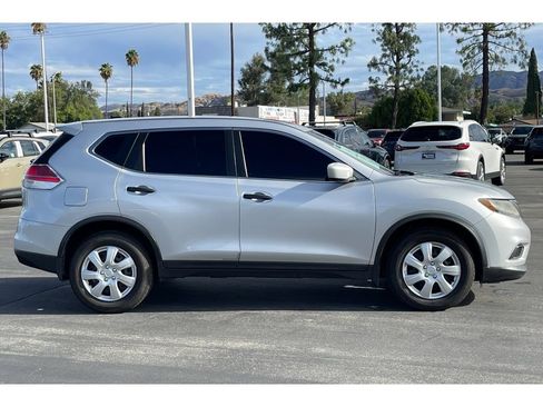 Used 2016 Nissan Rogue S FWD image 7