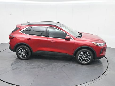 New 2026 Ford Escape SE w/ PHEV Premium Package FWD image 27