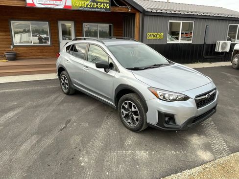 Used 2019 Subaru Crosstrek 2.0i image 2