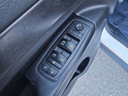 Used 2018 Jeep Grand Cherokee Laredo image 10