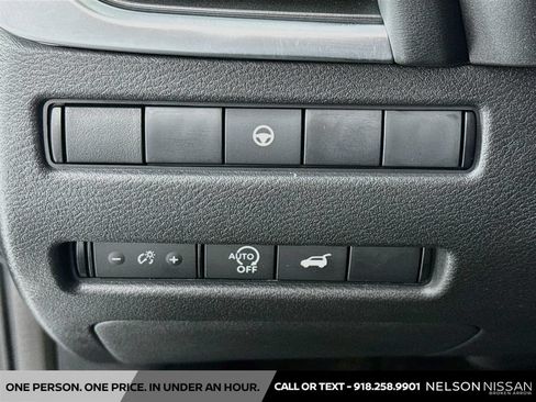 Certified 2026 Nissan Rogue SV FWD image 10
