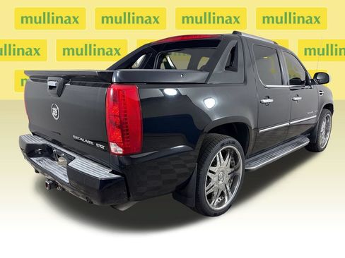 Used 2007 Cadillac Escalade EXT AWD/4WD image 4