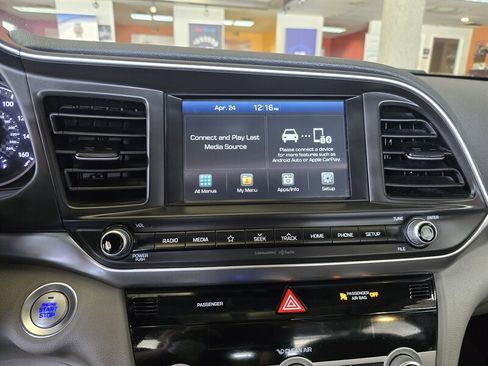 Used 2019 Hyundai Elantra Value Edition FWD image 22