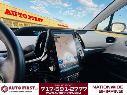 Used 2020 Toyota Prius Prime XLE image 12