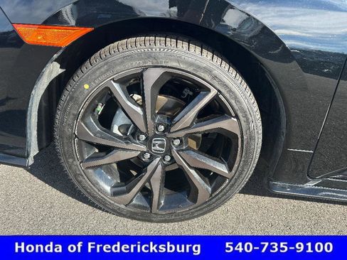 Used 2018 Honda Civic Sport image 34
