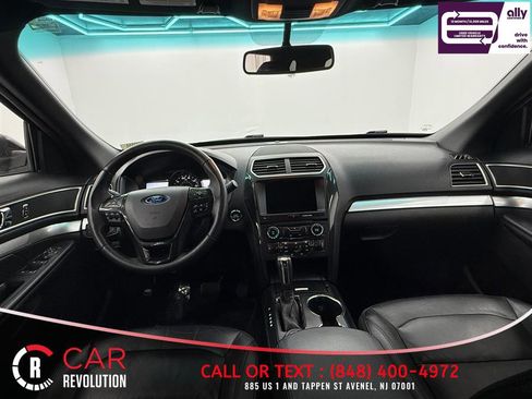 Used 2016 Ford Explorer XLT w/ Equipment Group 202A image 15