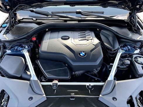 Used 2023 BMW 530i w/ Premium Package RWD image 31