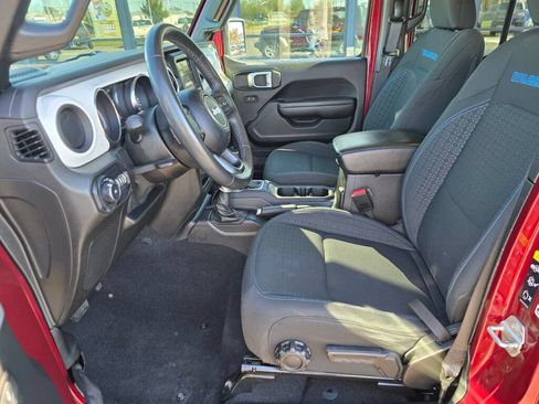 Used 2021 Jeep Wrangler Unlimited Sport AWD/4WD image 16