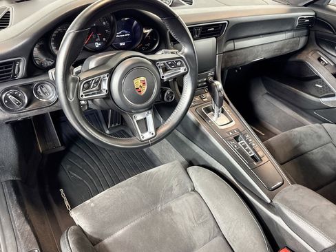 Used 2018 Porsche 911 Carrera GTS image 9
