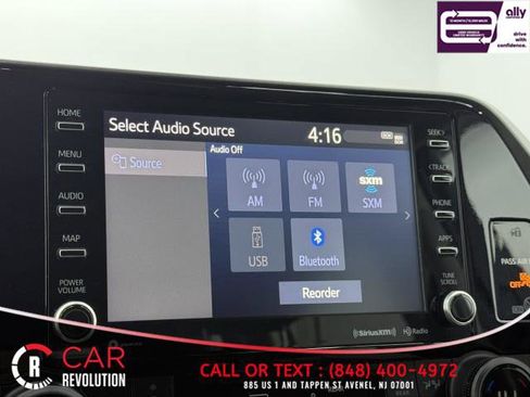 Used 2021 Toyota Highlander LE image 28