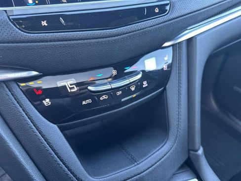 Certified 2022 Cadillac XT5 Sportv w/ Technology Package AWD/4WD image 18