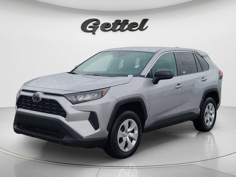 Used 2022 Toyota RAV4 LE AWD/4WD image 1