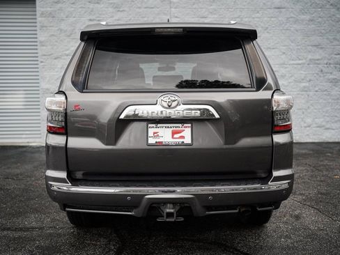 Used 2016 Toyota 4Runner Limited image 14