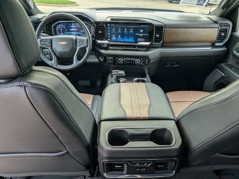 Used 2024 Chevrolet Silverado 1500 High Country w/ Max Trailering Package AWD/4WD image 21