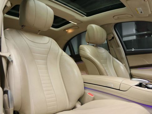 Used 2019 Mercedes-Benz S 560 Sedan w/ AMG Line Exterior image 27