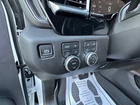 New 2026 GMC Sierra 1500 Elevation w/ Elevation Premium Package AWD/4WD image 17
