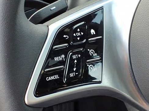 Certified 2025 Mercedes-Benz C 300 4MATIC Sedan image 9