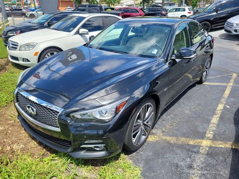Used 2017 INFINITI Q50 3.0t Premium w/ Driver Assistance Package RWD image 17