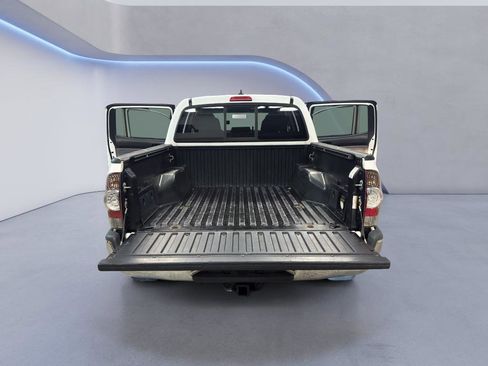 Used 2015 Toyota Tacoma 4x4 Double Cab image 12