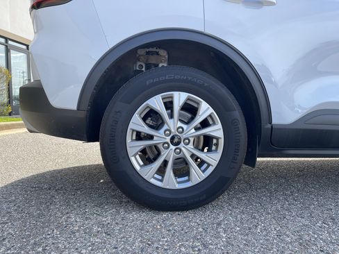 Certified 2023 Ford Escape Active AWD/4WD image 22