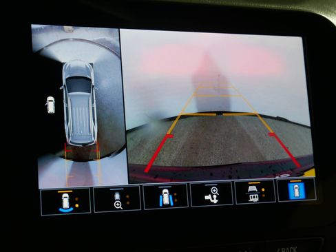 Used 2023 Chevrolet Equinox RS image 33