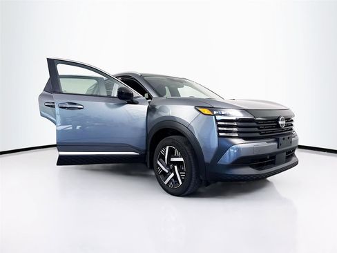 Used 2026 Nissan Kicks SV FWD image 34