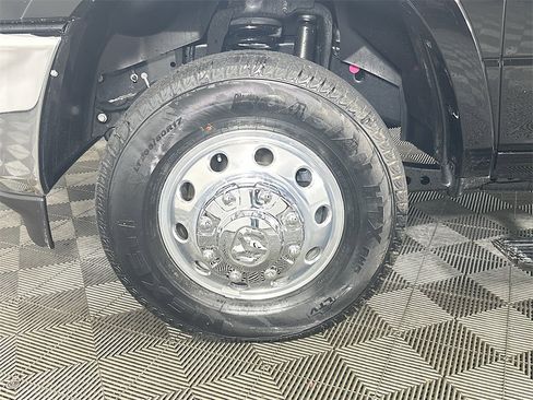 New 2026 RAM 3500 Longhorn image 17