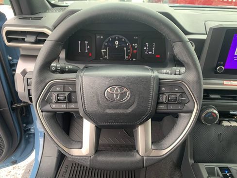 New 2026 Toyota 4Runner SR5 image 31