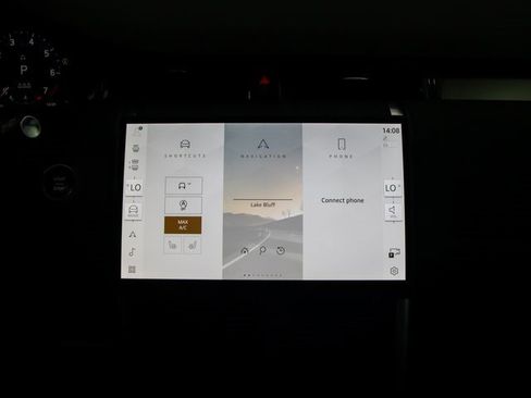 Certified 2025 Land Rover Discovery Sport Dynamic SE image 18