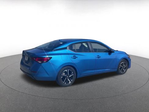 Used 2025 Nissan Sentra SV image 14