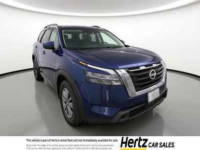 Used 2025 Nissan Pathfinder SV