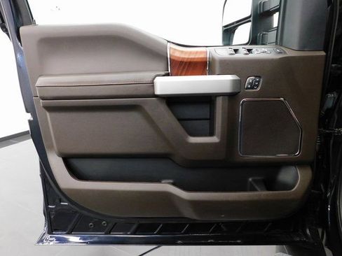 Used 2022 Ford F350 King Ranch w/ FX4 Off-Road Package image 19