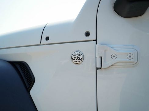 Used 2020 Jeep Wrangler Unlimited Sport S image 17