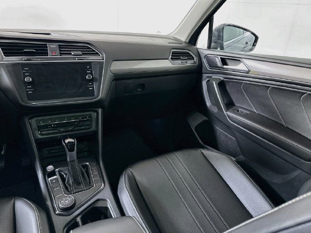 Certified 2024 Volkswagen Tiguan SE AWD/4WD image 23