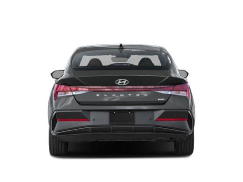 Used 2024 Hyundai Elantra Limited image 8