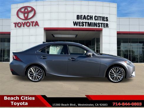 Used 2016 Lexus IS 200t image 12