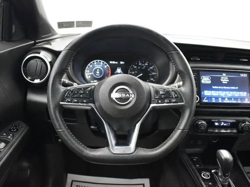 Used 2023 Nissan Kicks SR image 20