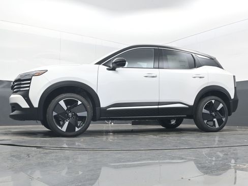 New 2026 Nissan Kicks SR w/ SR Premium Package image 26