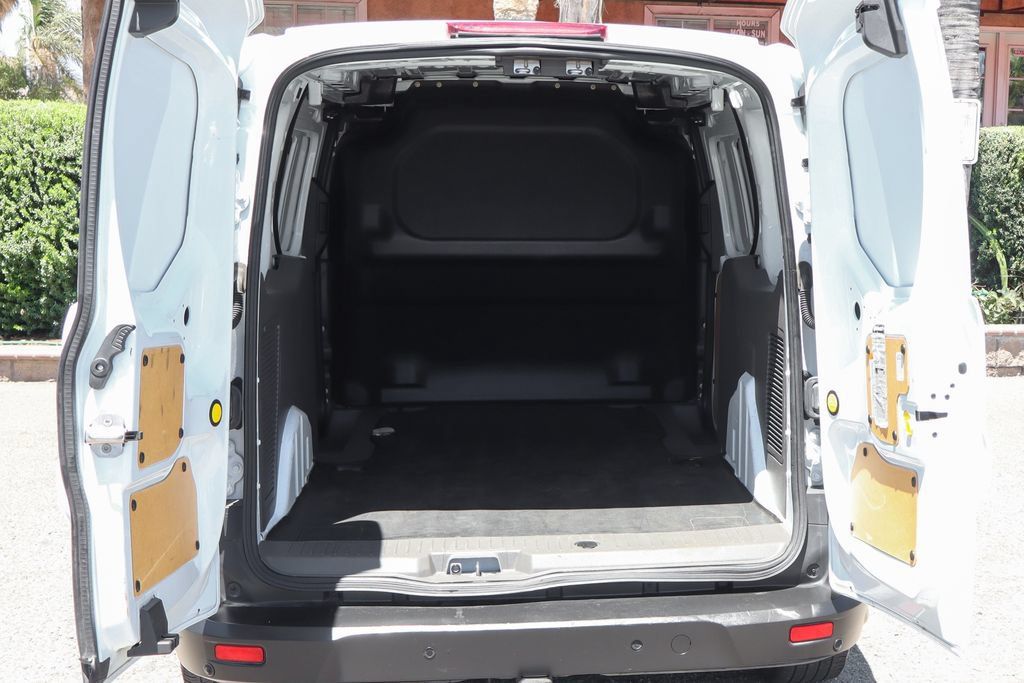 Used 2023 Ford Transit Connect XL w/ Trailer Tow Package FWD image 8