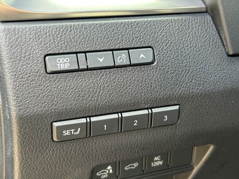 Used 2024 Lexus GX 550 w/ Accessory Package (2T) AWD/4WD image 31