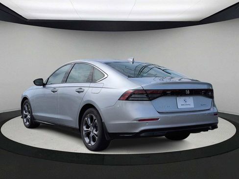 Used 2025 Honda Accord EX-L image 6