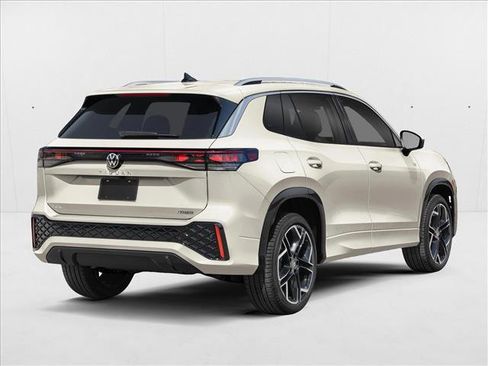 New 2026 Volkswagen Tiguan SEL R-Line AWD/4WD image 2