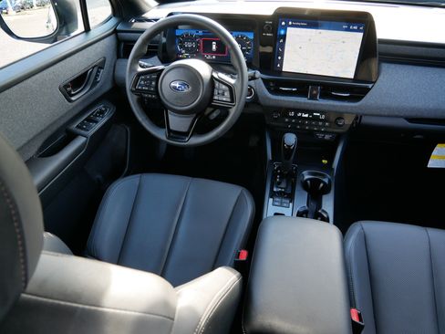 Certified 2026 Subaru Outback Limited AWD/4WD image 9