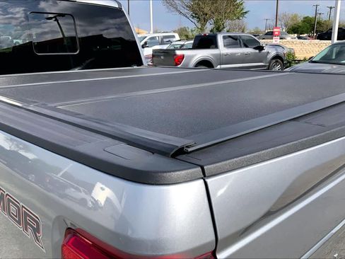 Used 2022 Ford F250 Platinum w/ Tremor Off-Road Package image 10