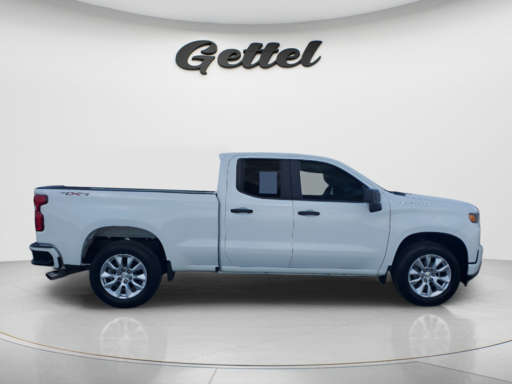 Used 2019 Chevrolet Silverado 1500 Custom w/ Trailering Package AWD/4WD image 4