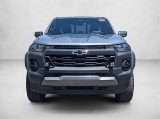 Used 2025 Chevrolet Colorado Trail Boss AWD/4WD video 3