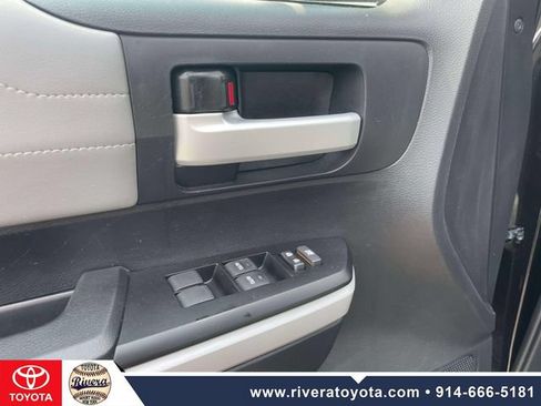 Used 2019 Toyota Tundra Limited w/ Limited Premium Package AWD/4WD image 18