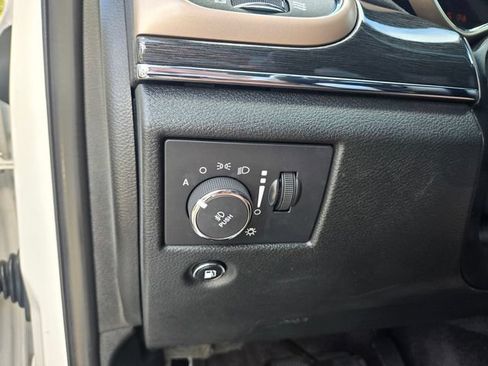 Used 2016 Jeep Grand Cherokee Limited 75th Anniversary AWD/4WD image 15