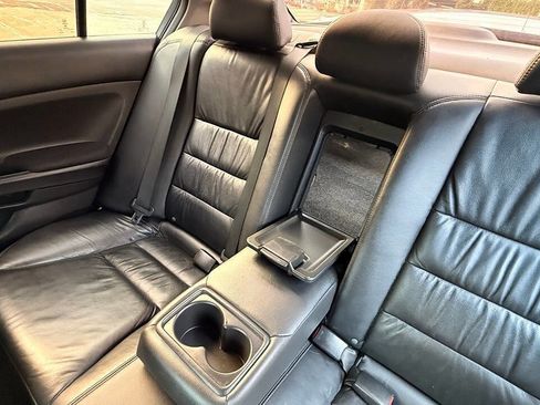 Used 2011 Honda Accord SE image 36