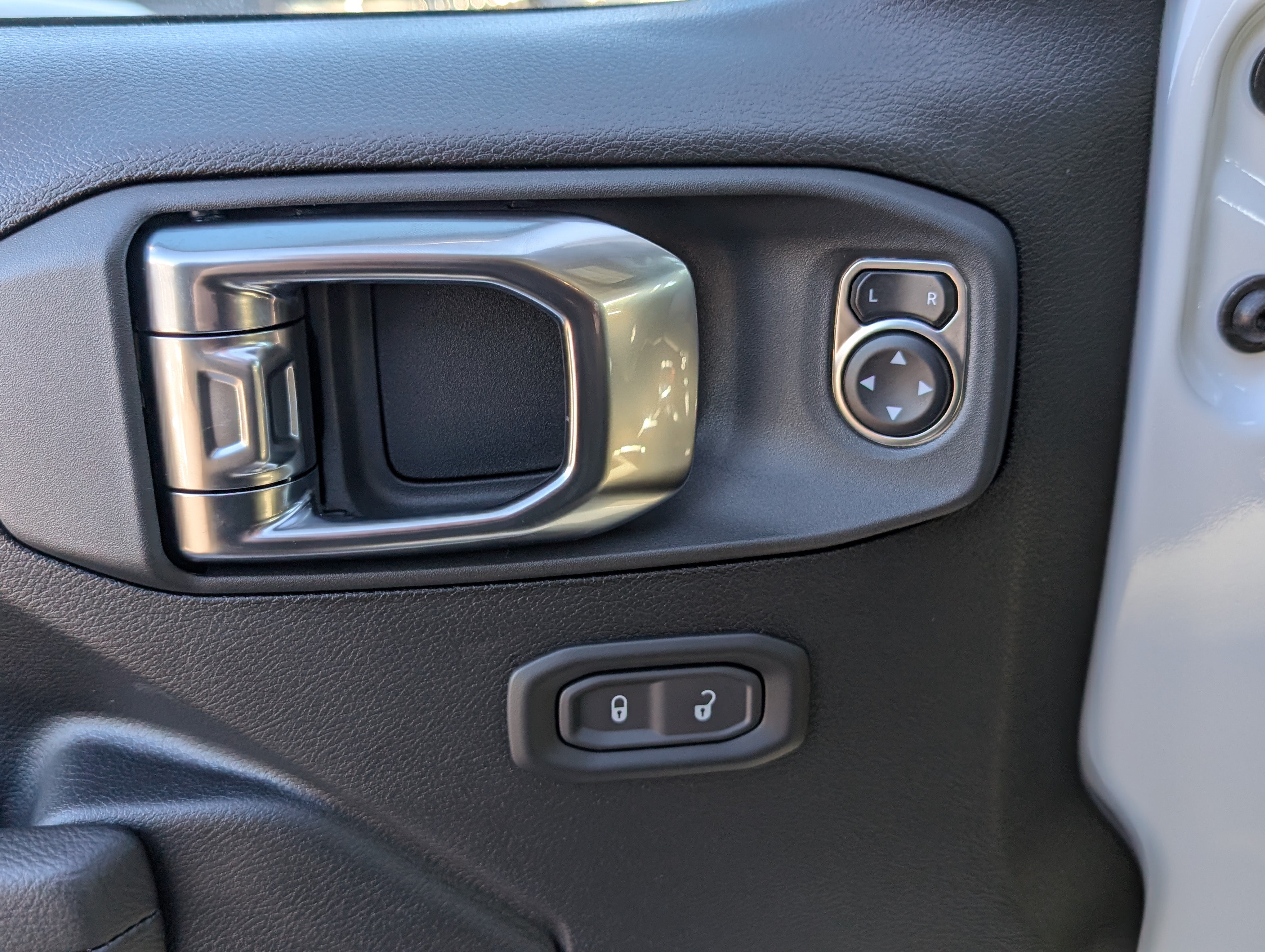 New 2026 Jeep Wrangler Unlimited Sport AWD/4WD image 16